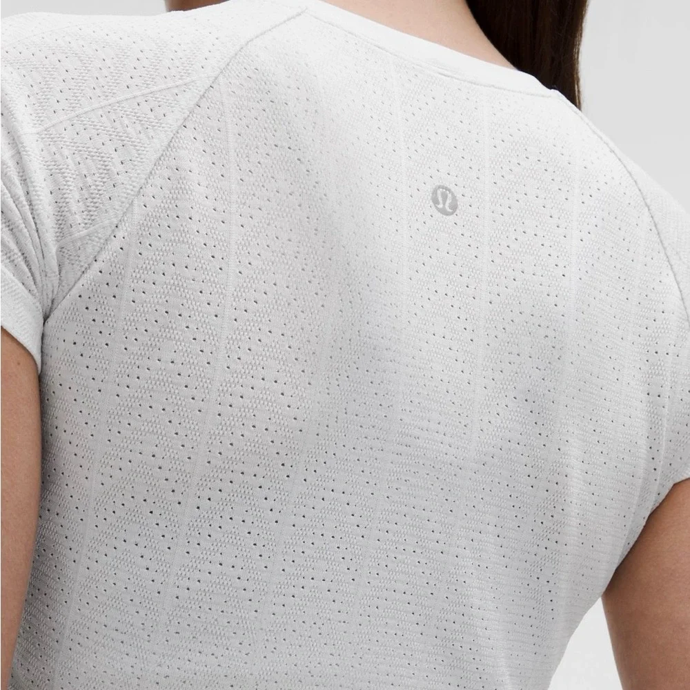 Lululemon Swiftly Pointelle Women's White Cropped‎ Top